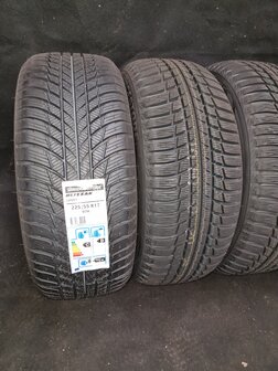 Winterbanden winterset Winter Bridgestone 225 55 R17 101V