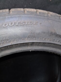 Winterband Winter Hankook 235 45 R17 97H XL ongebruikt