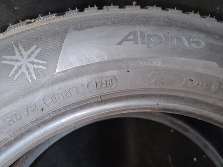 Winterband Winter Michelin Alpin 5 205 60 R16 96H ongebruikt