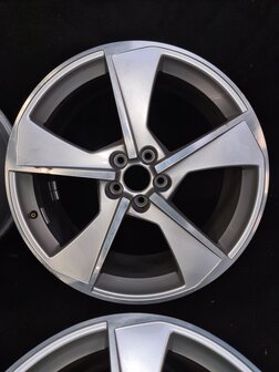 Org. velgen velg set velgenset demo 20 Inch Audi 4M0601025M