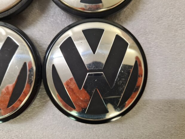 Origineel 4x Naafkap Naafkapjes Volkswagen 3B7601171