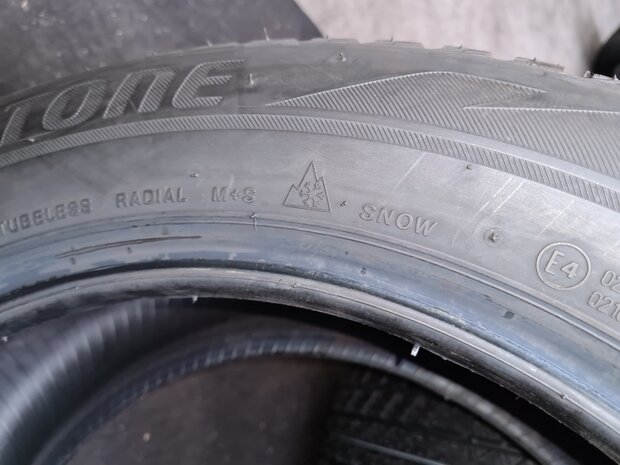 Winterbanden winterset Winter Bridgestone 225 55 R17 101V