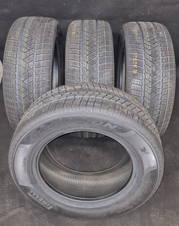 Winterbanden winterset winter Pirelli Q7 Touareg Amarok 18 inch