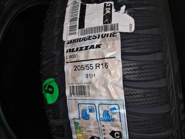 Winterbanden Winter Bridgestone 205 55 R16 91H 2 stuks ongebruikt