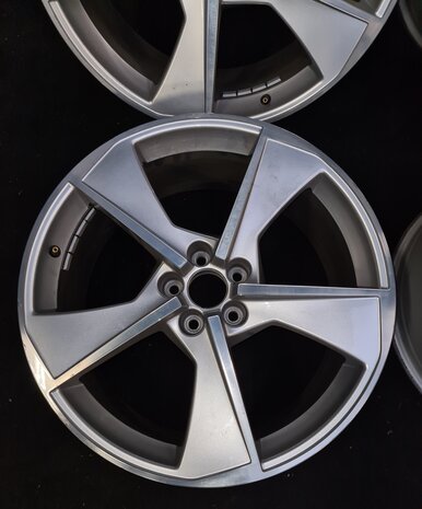 Org. velgen velg set velgenset demo 20 Inch Audi 4M0601025M